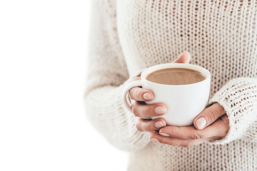 Un bicchiere con caffè cheto per perdita di peso